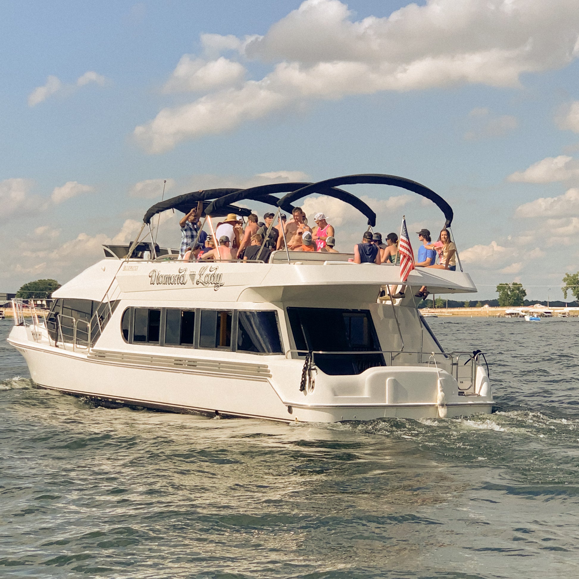 yacht rentals okoboji